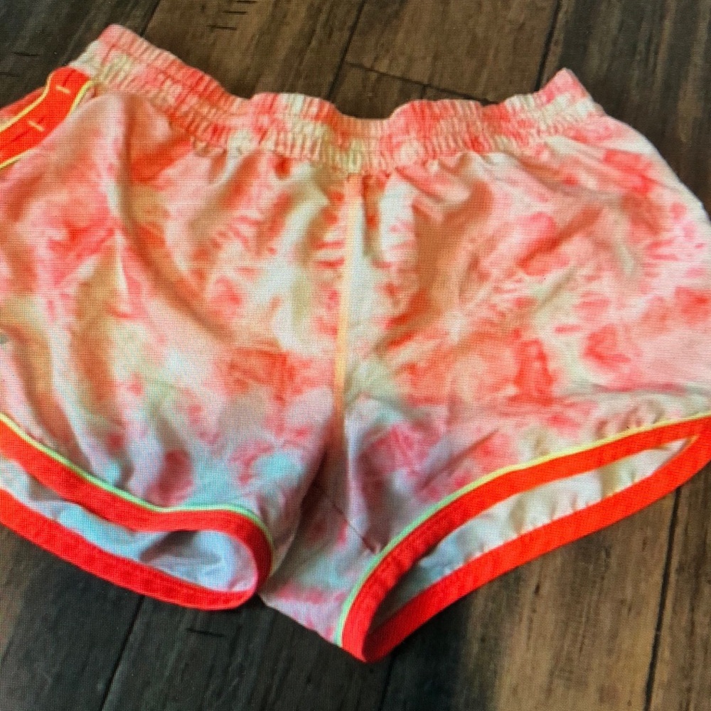 Women’s Tie-Dye Active Shorts - Coral Accent